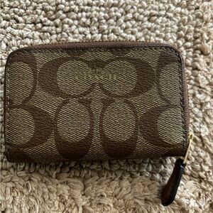 Coach khaki cardholder